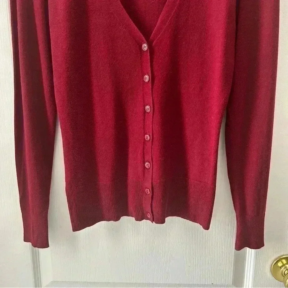 Ricki’s Burgundy Cardigan V Neck Button Front Fitted Size Small - Picture 8 of 16